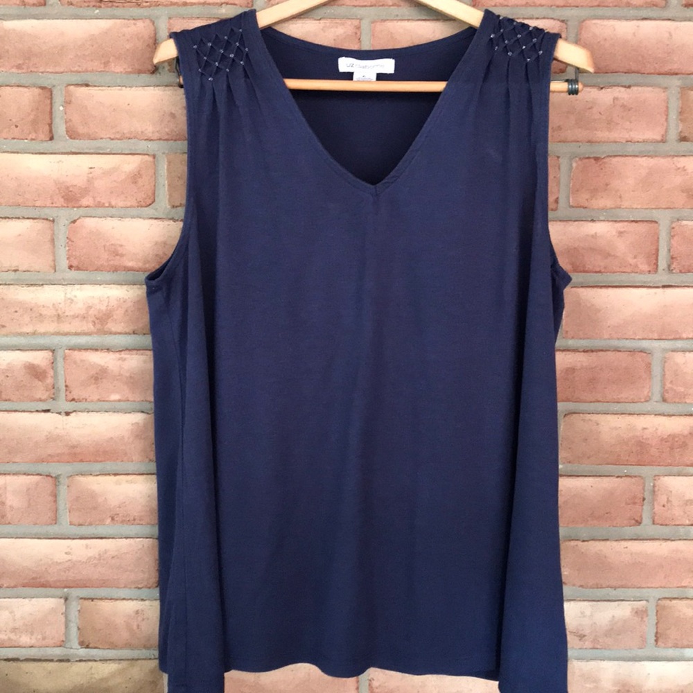 Liz Claiborne size XL blue, sleeveless top